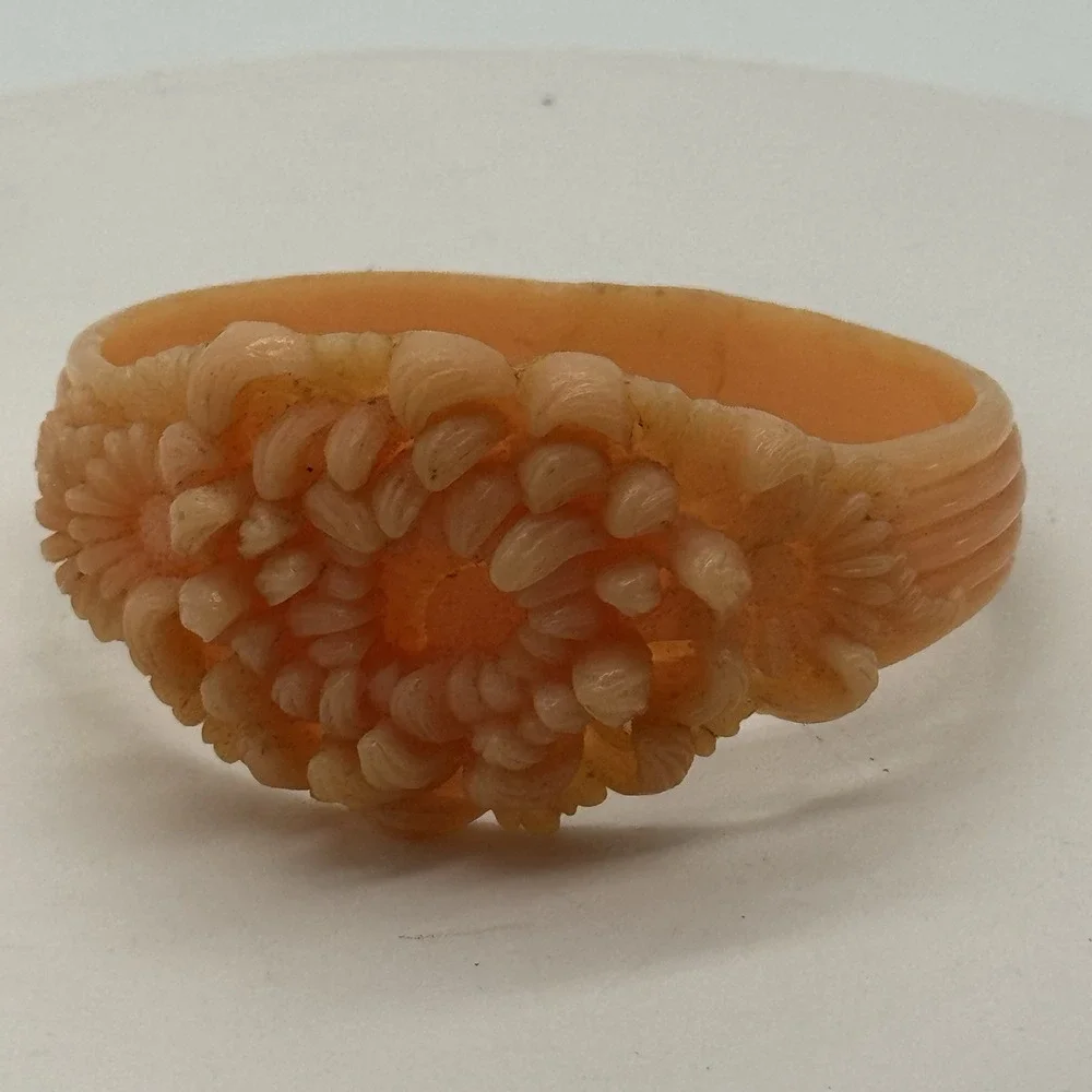 Vtg Japan Bangle Bracelet Celluloid Chrysanthemum Pale Pink Salmon Color 7.5